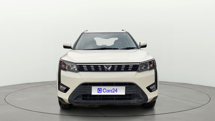 2023 Mahindra XUV300 W6 1.5 Sunroof Diesel, Diesel, Manual, 49,420 km, Front