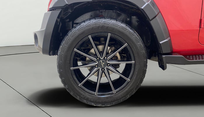 2021 Mahindra Thar LX PETROL HT 4WD AT, Petrol, Automatic, 35,731 km, Left Front Wheel