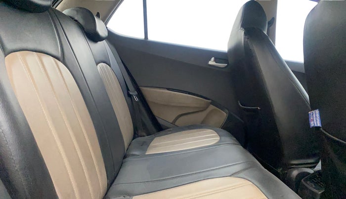 2016 Hyundai Grand i10 ASTA (O) 1.2 KAPPA VTVT, Petrol, Manual, 95,606 km, Right Side Rear Door Cabin