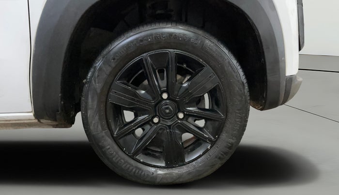 2022 Renault Kwid CLIMBER 1.0 AMT Dual Tone , Petrol, Automatic, 60,614 km, Right Front Wheel