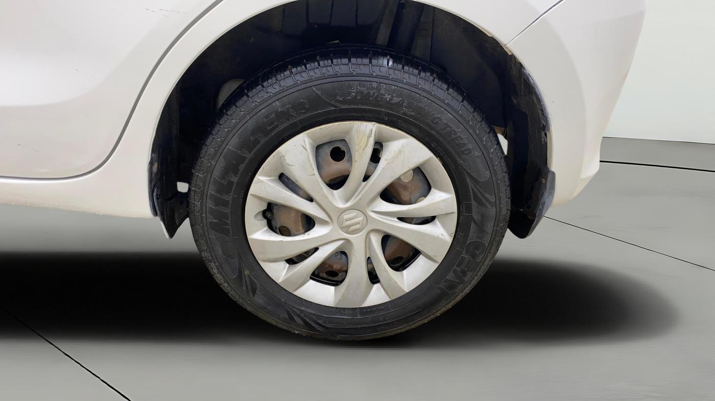 2020 Maruti Swift VXI, Petrol, Manual, 1,71,052 km, Left Rear Wheel