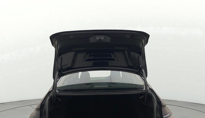 2024 Volkswagen VIRTUS TOPLINE TSI 1.0 AT, Petrol, Automatic, 25,122 km, Boot Door Open