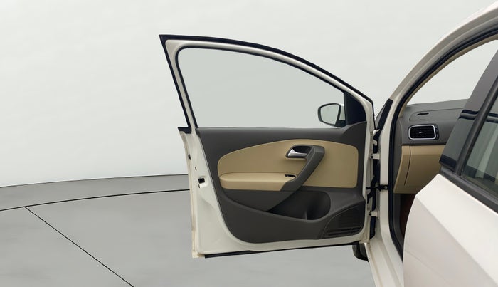 2017 Volkswagen Vento HIGHLINE PETROL AT, Petrol, Automatic, 76,300 km, LHS Front Door