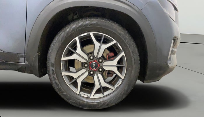 2022 KIA SELTOS GTX PLUS AT 1.5 DIESEL, Diesel, Automatic, 49,717 km, Right Front Wheel