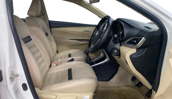 2020 Toyota YARIS J MT, Petrol, Manual, 34,141 km, Right Side Front Door Cabin