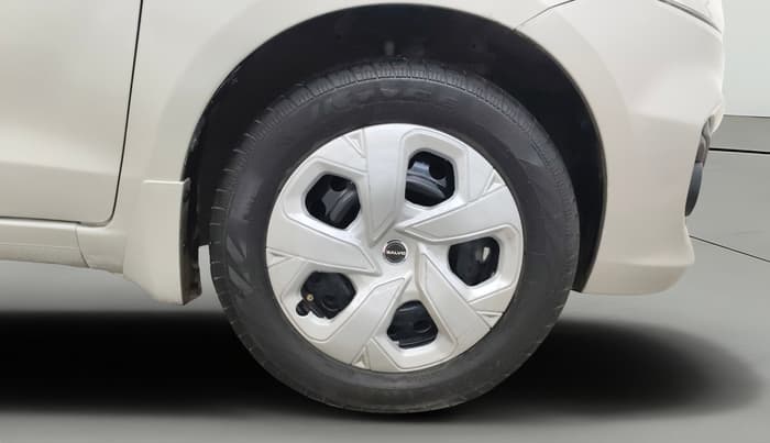 2018 Maruti Ertiga VXI, Petrol, Manual, 31,298 km, Right Front Wheel