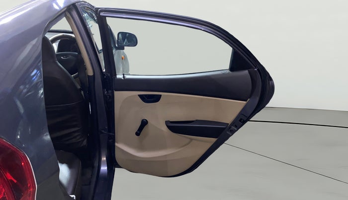 2016 Hyundai Eon ERA +, Petrol, Manual, 28,280 km, RHS Rear Door