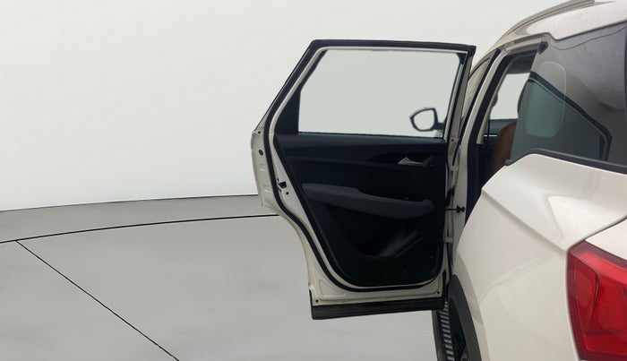 2022 MG HECTOR SHINE 1.5 PETROL TURBO CVT, Petrol, Automatic, 18,129 km, LHS Rear Door