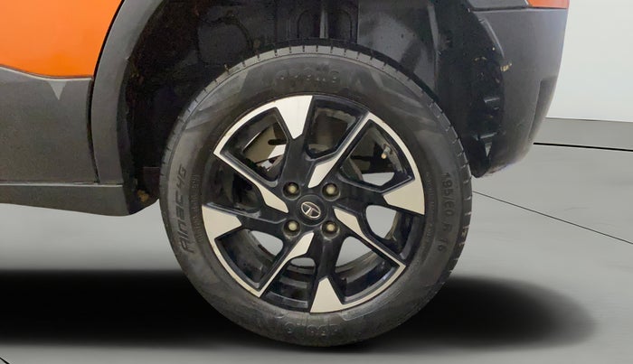 2021 Tata PUNCH CREATIVE  MT, Petrol, Manual, 38,399 km, Left Rear Wheel