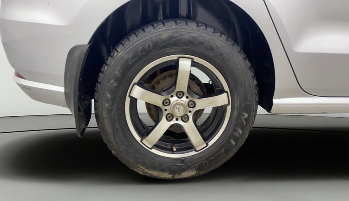 2017 Volkswagen Ameo TRENDLINE 1.2L, Petrol, Manual, 80,212 km, Right Rear Wheel