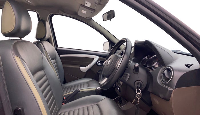 2017 Renault Duster 110 PS RXZ 4X2 AMT DIESEL, Diesel, Automatic, 94,612 km, Right Side Front Door Cabin