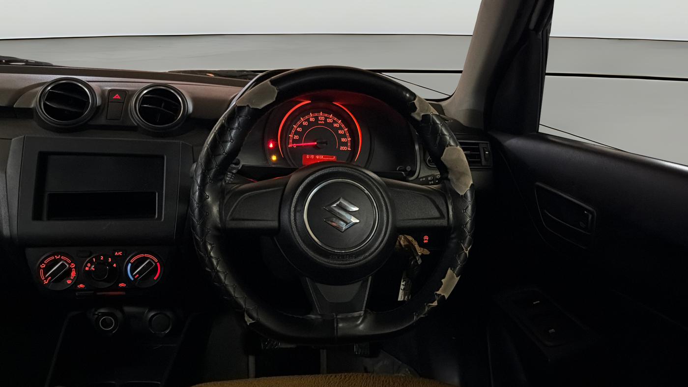 2022 Maruti Swift LXI, Petrol, Manual, 1,42,854 km, Steering Wheel Close Up