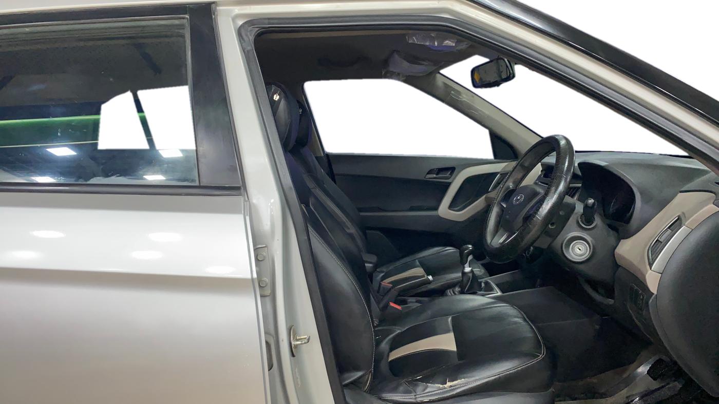 2018 Hyundai Creta E PLUS 1.4 DIESEL, Diesel, Manual, 1,09,523 km, Right Side Front Door Cabin