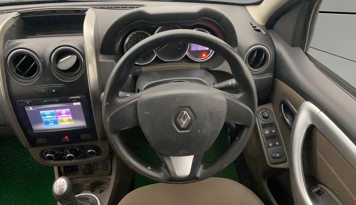 2019 Renault Duster 85 PS RXS MT DIESEL, Diesel, Manual, 1,18,148 km, Steering Wheel Close Up