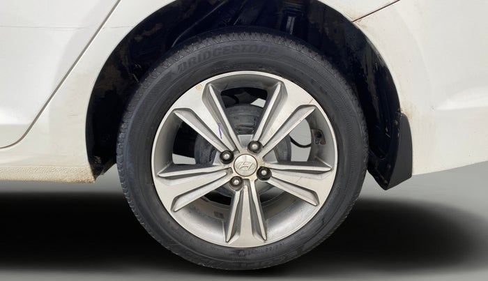 2018 Hyundai Verna 1.6 VTVT SX O, Petrol, Manual, 43,257 km, Left Rear Wheel
