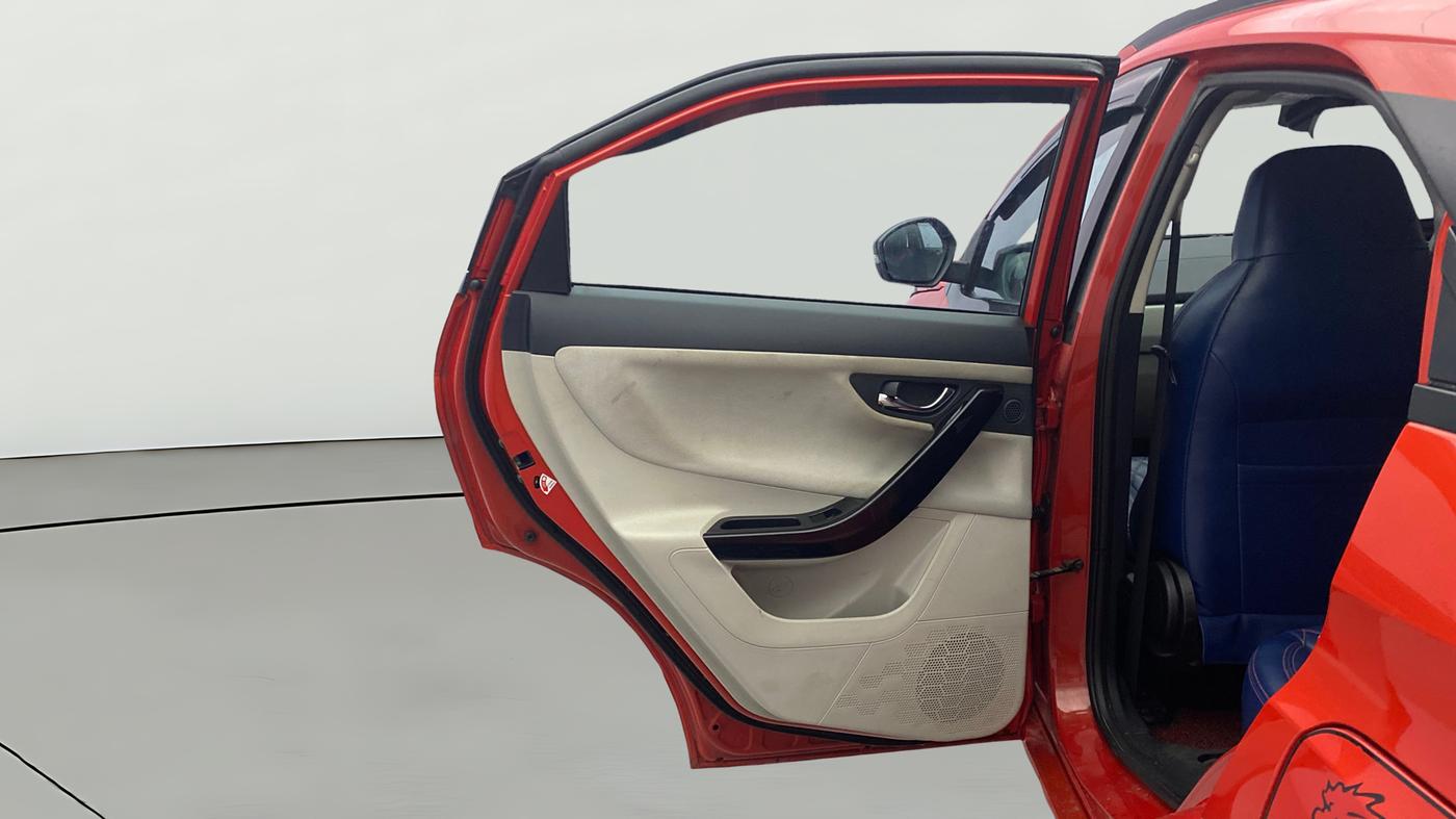 2020 Tata NEXON XZA PLUS SUNROOF PETROL, Petrol, Automatic, 44,718 km, LHS Rear Door
