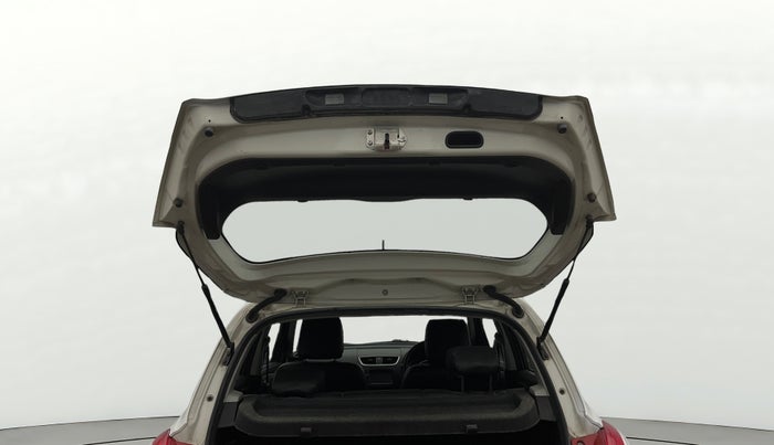 2014 Maruti Swift VXI, Petrol, Manual, 87,178 km, Boot Door Open