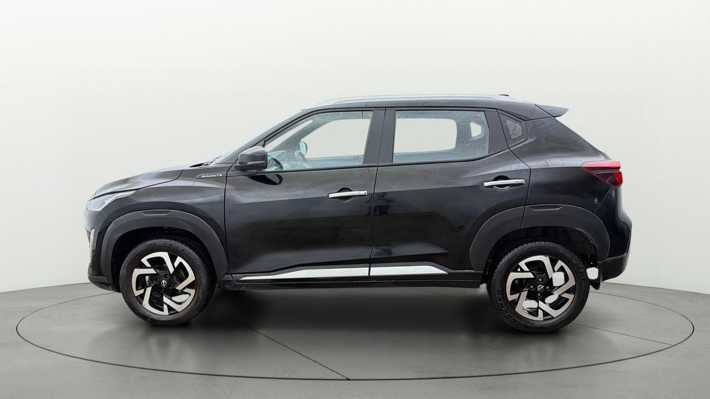 2023 Nissan MAGNITE XV PREMIUM TURBO CVT, Petrol, Automatic, 24,560 km, Left Side