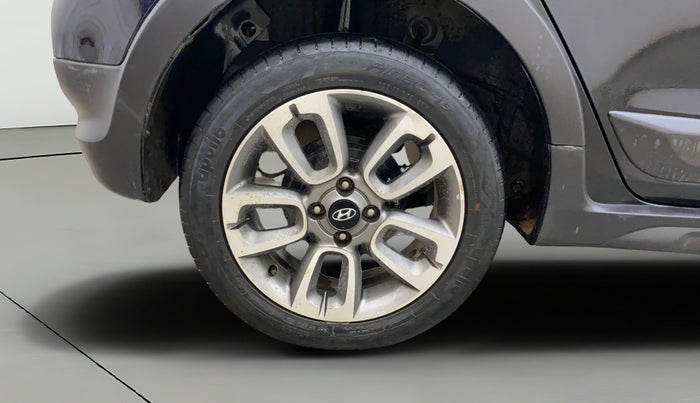 2016 Hyundai i20 Active 1.2 SX, Petrol, Manual, 35,115 km, Right Rear Wheel