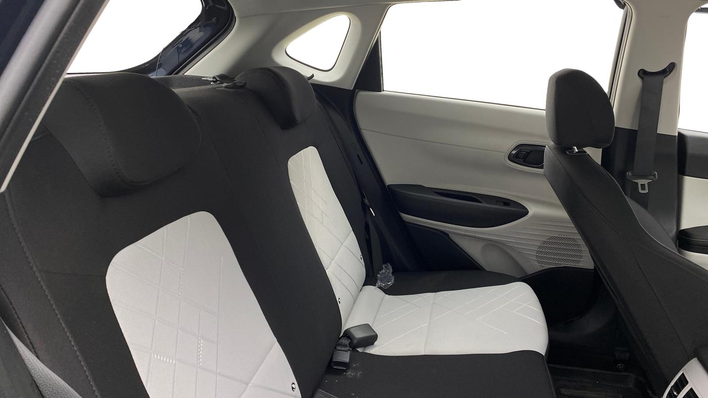 2025 Hyundai NEW I20 Sportz (O) 1.2, Petrol, Manual, 2,055 km, Right Side Rear Door Cabin