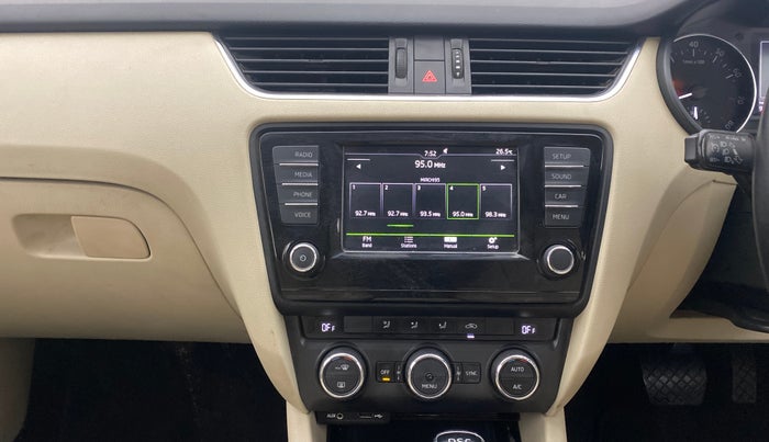 2016 Skoda Octavia STYLE PLUS AT 1.8 TSI, Petrol, Automatic, 94,300 km, Air Conditioner