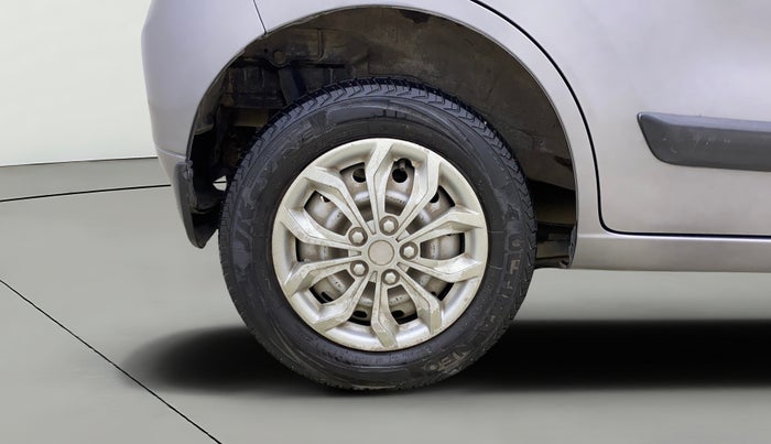2017 Maruti Wagon R 1.0 LXI CNG, CNG, Manual, 99,996 km, Right Rear Wheel