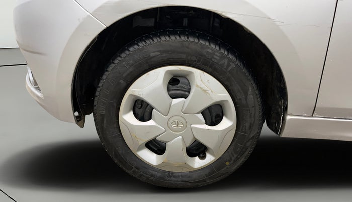 2017 Tata Tiago XZ PETROL, Petrol, Manual, 64,015 km, Left Front Wheel