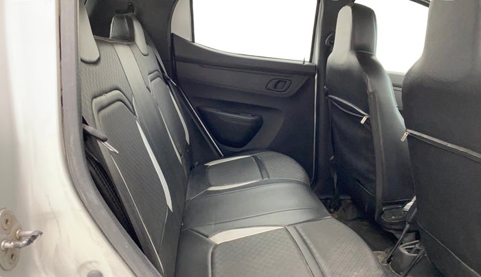 2022 Renault Kwid RXT 1.0 (O), Petrol, Manual, 33,622 km, Right Side Rear Door Cabin