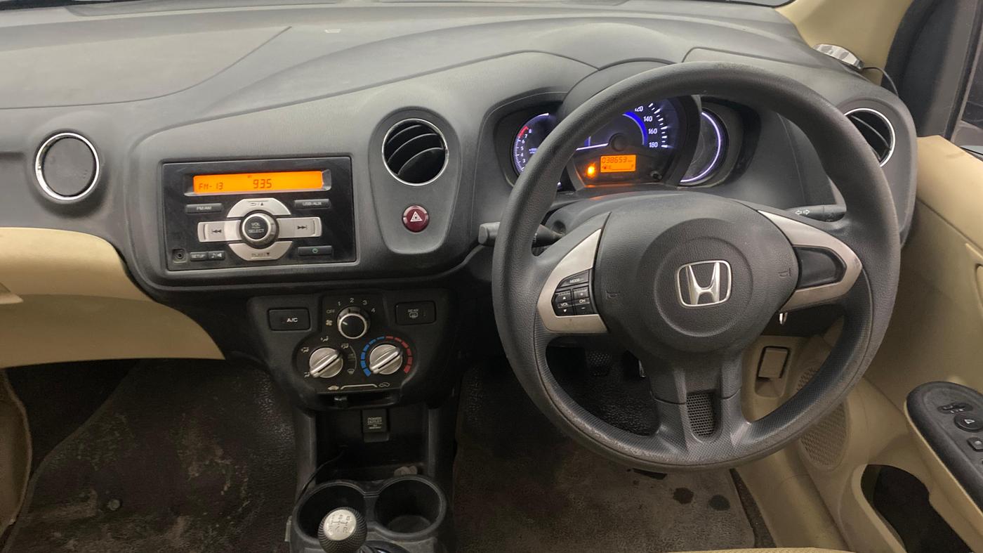 2015 Honda Brio S MT, Petrol, Manual, 38,262 km, Steering Wheel Close Up