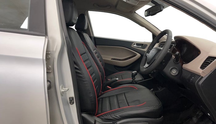 2015 Hyundai Elite i20 SPORTZ 1.2, Petrol, Manual, 70,461 km, Right Side Front Door Cabin