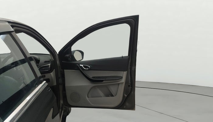 2020 Tata Tiago XZ PLUS PETROL, CNG, Manual, 60,510 km, RHS Front Door