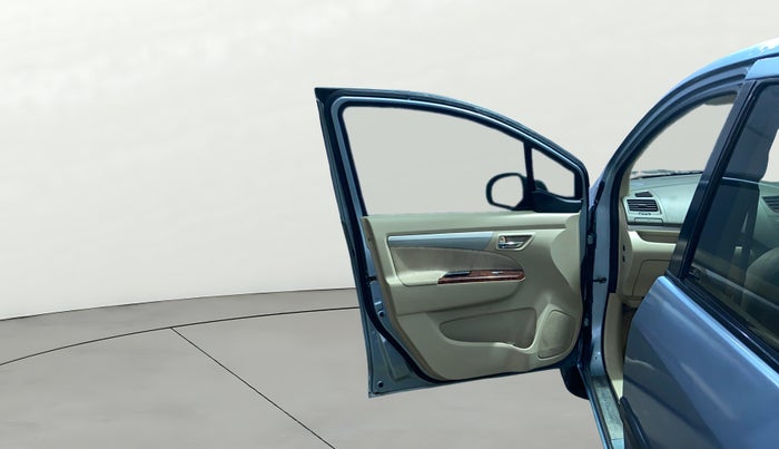 2012 Maruti Ertiga VXI, CNG, Manual, 1,21,801 km, LHS Front Door