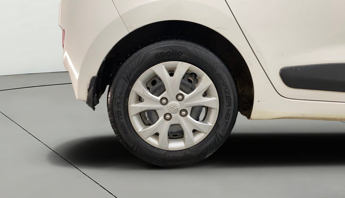 2014 Hyundai Grand i10 SPORTZ AT 1.2 KAPPA VTVT, Petrol, Automatic, 44,880 km, Right Rear Wheel