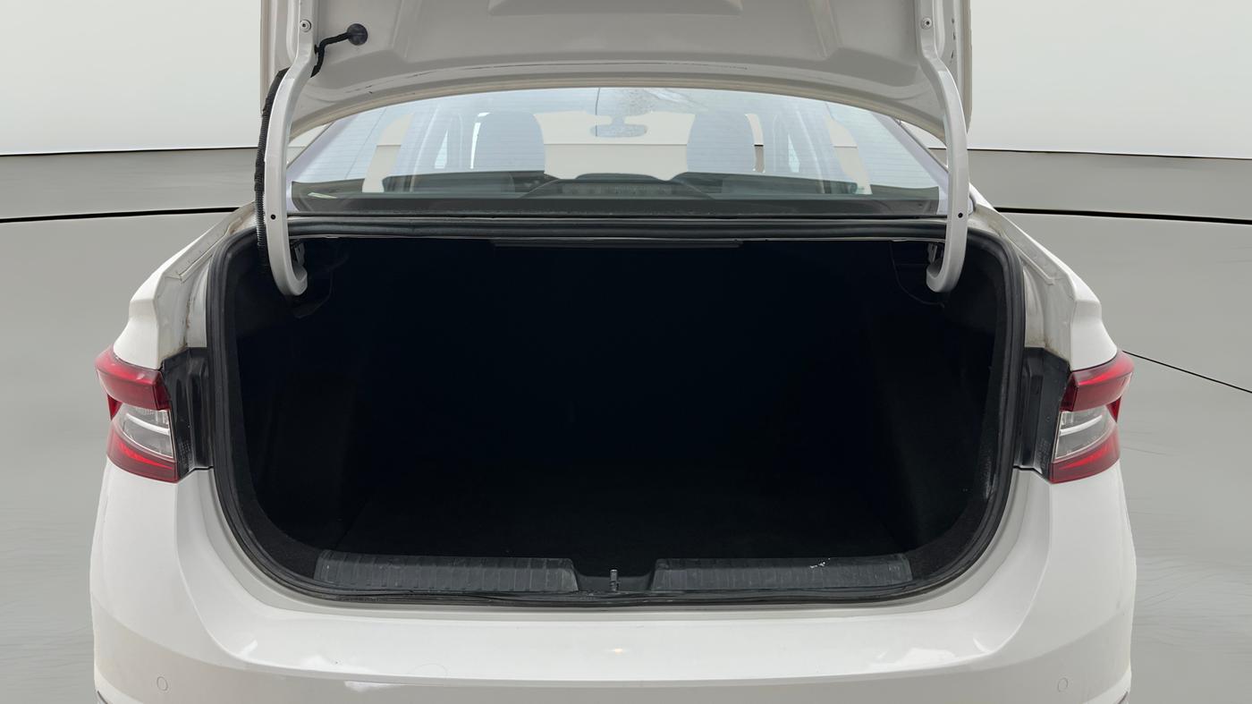 2023 Skoda SLAVIA STYLE 1.0L TSI AT, Petrol, Automatic, 42,661 km, Boot Open Zoomed View
