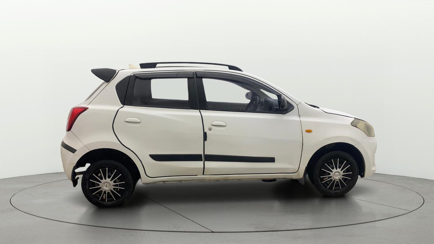 2014 Datsun Go T, Petrol, Manual, 1,12,672 km, Right Side View