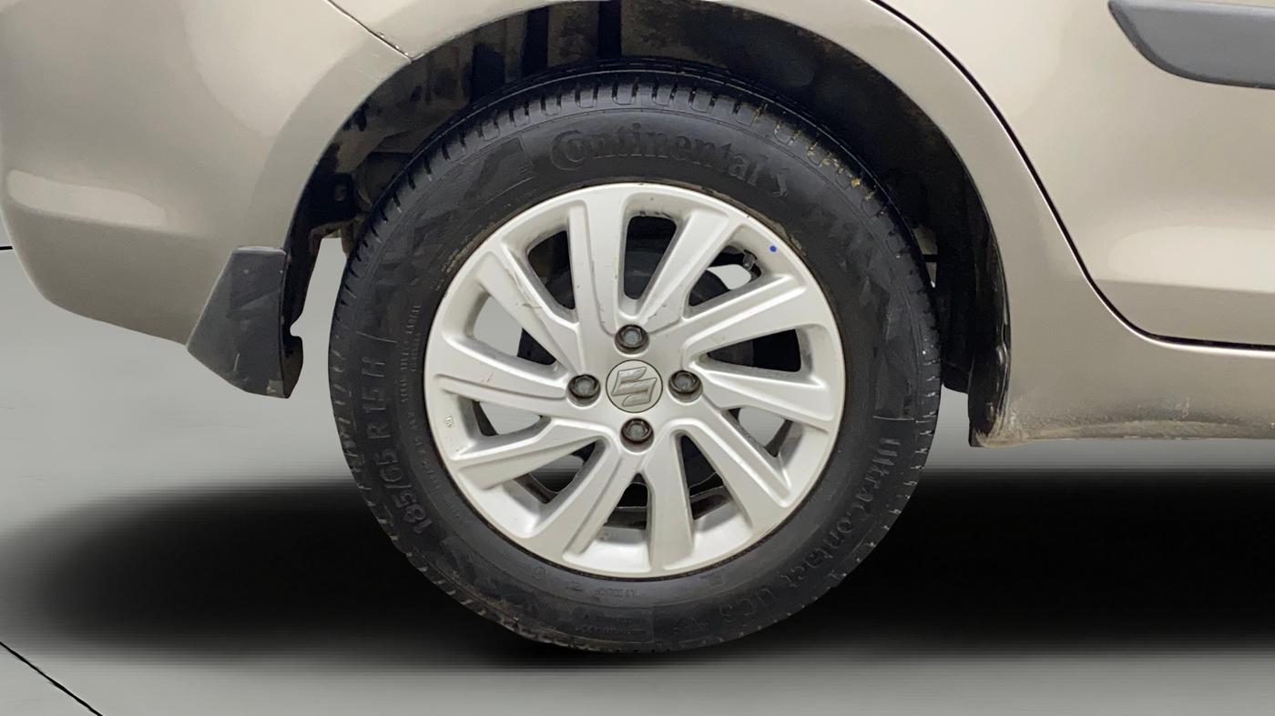 2016 Maruti Swift Dzire ZDI AMT, Diesel, Automatic, 81,260 km, Right Rear Wheel