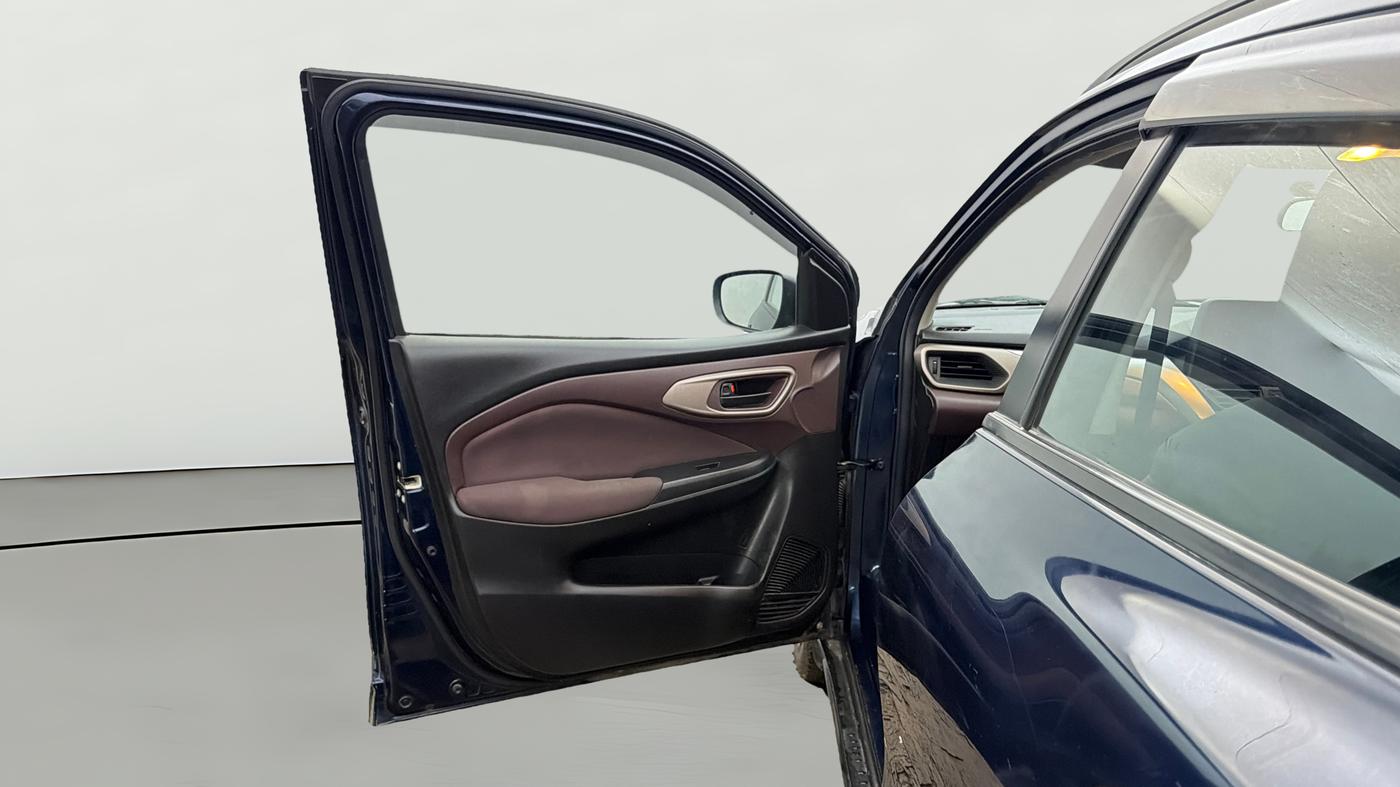 2023 Maruti FRONX DELTA 1.2 AGS, Petrol, Automatic, 39,967 km, LHS Front Door