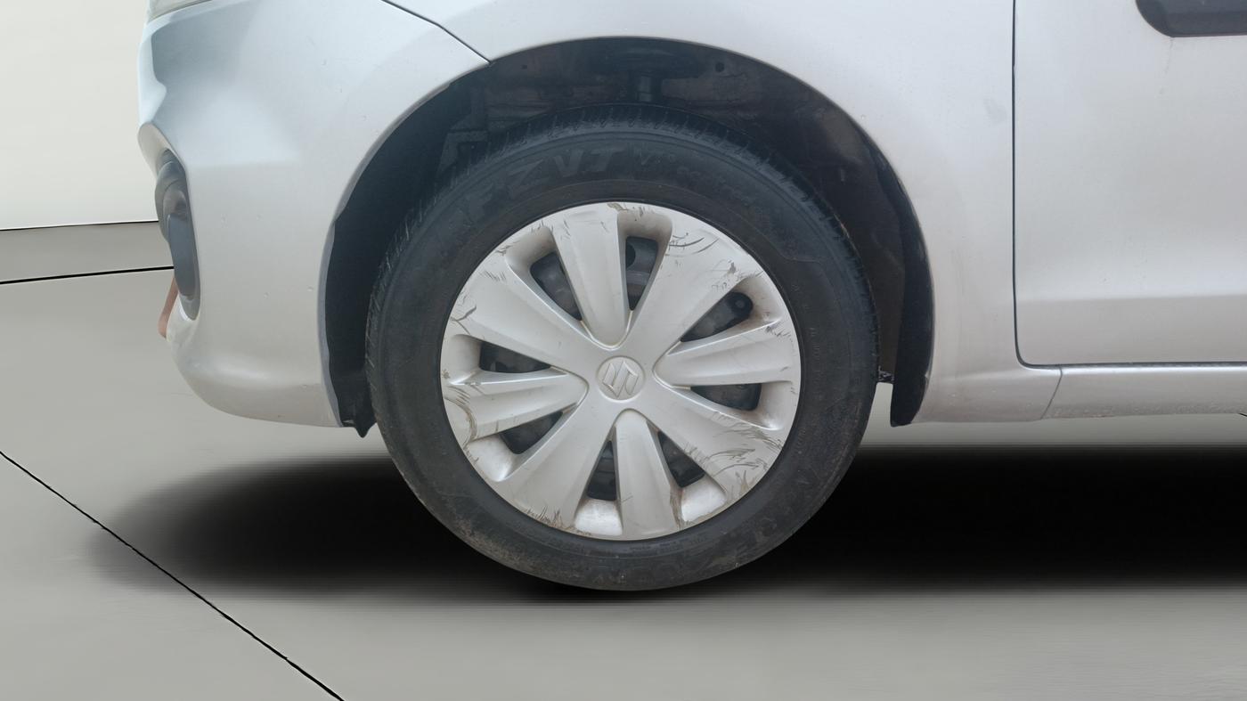 2017 Maruti Ertiga VDI SHVS, Diesel, Manual, 1,07,283 km, Left Front Wheel