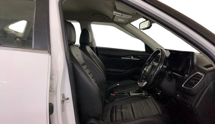 2019 KIA SELTOS GTX AT 1.4 PETROL DUAL TONE, Petrol, Automatic, 99,072 km, Right Side Front Door Cabin