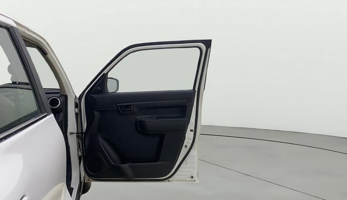2020 Maruti S PRESSO VXI+, Petrol, Manual, 65,439 km, RHS Front Door
