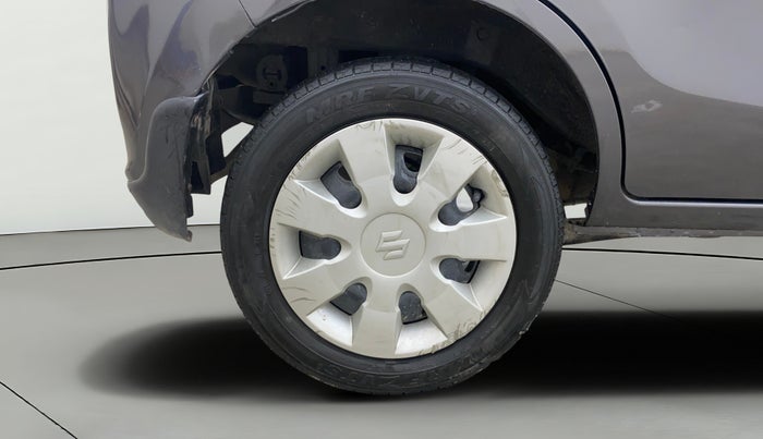 2016 Maruti Alto K10 VXI, Petrol, Manual, 46,291 km, Right Rear Wheel