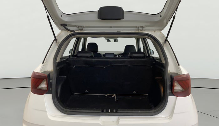 2021 Hyundai VENUE S+ 1.2, Petrol, Manual, 67,701 km, Boot Open Zoomed View