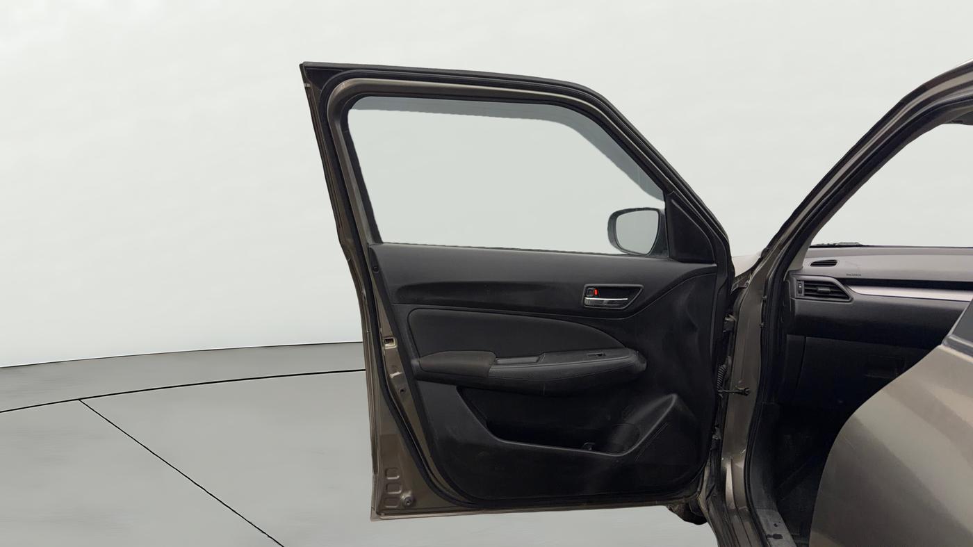 2022 Maruti Swift VXI AMT, Petrol, Automatic, 57,238 km, LHS Front Door