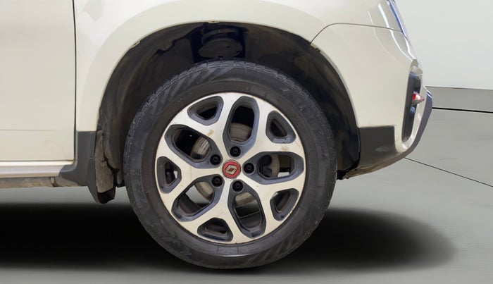 2021 Renault Duster RXZ 1.3 TURBO PETROL CVT, Petrol, Automatic, 57,728 km, Right Front Wheel