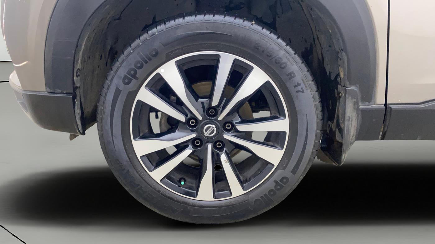 2019 Nissan Kicks XV PREMIUM O DUAL TONE DIESEL, Diesel, Manual, 45,593 km, Left Front Wheel