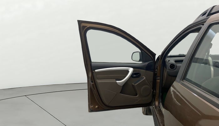 2019 Renault Duster 85 PS RXS MT DIESEL, Diesel, Manual, 1,18,148 km, LHS Front Door