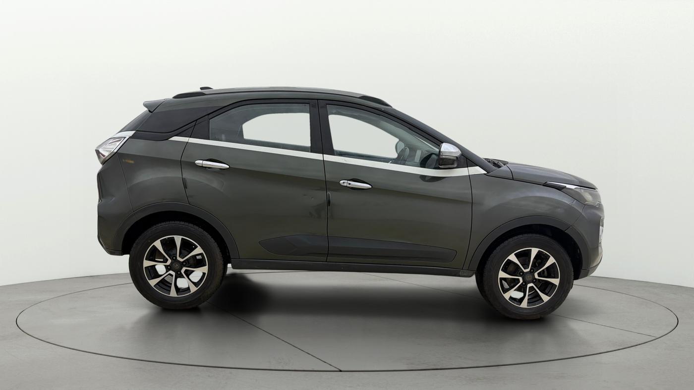 2020 Tata NEXON XZ PLUS PETROL, CNG, Manual, 91,246 km, Right Side View