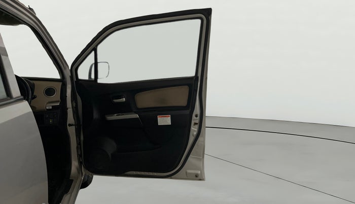 2017 Maruti Wagon R 1.0 LXI CNG, CNG, Manual, 69,553 km, RHS Front Door