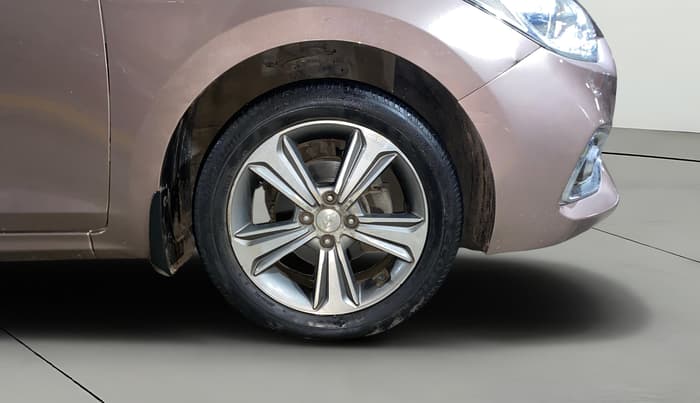 2018 Hyundai Verna 1.6 VTVT SX, Petrol, Manual, 50,549 km, Right Front Wheel