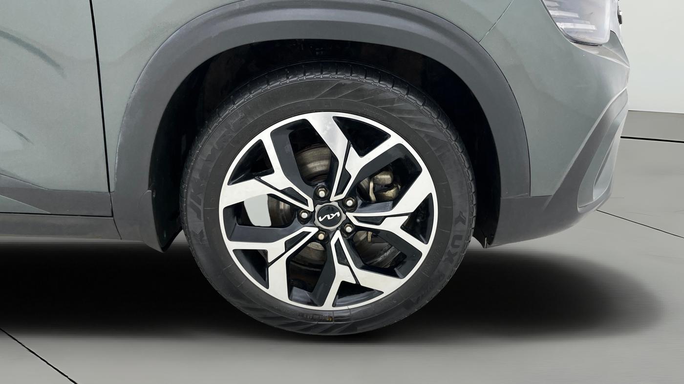 2023 KIA SELTOS  GTX PLUS 1.5 DIESEL AT, Diesel, Automatic, 37,875 km, Right Front Wheel
